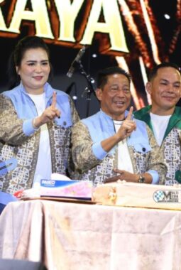 Malam Puncak HUT ke-24 Tahun Kabupaten Murung Raya Meriah, Ribuan Warga Padati Stadion Willy M. Yoseph